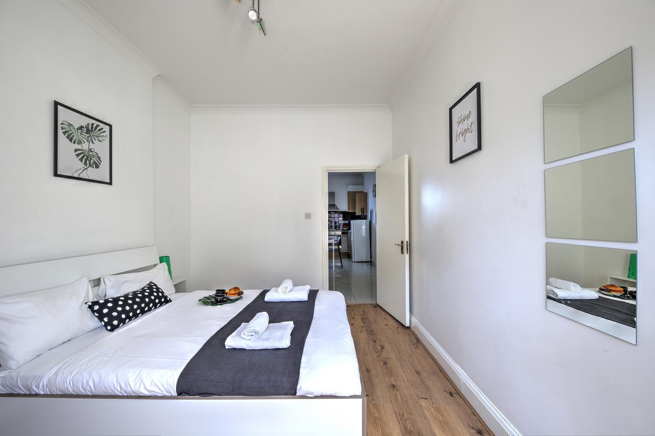 Willesden Short Let London Apartments Wembley Екстер'єр фото