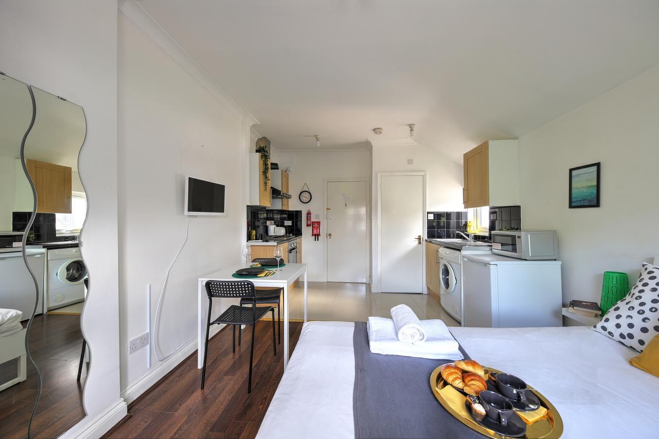 Willesden Short Let London Apartments Wembley Екстер'єр фото